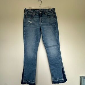 AE Low rise skinny kick bootcut Jean size 8 regular